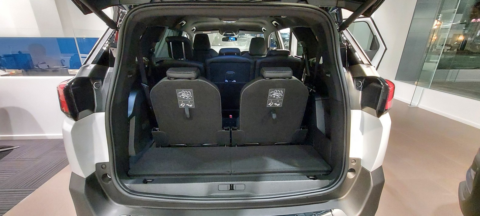 ファミリーカー対決