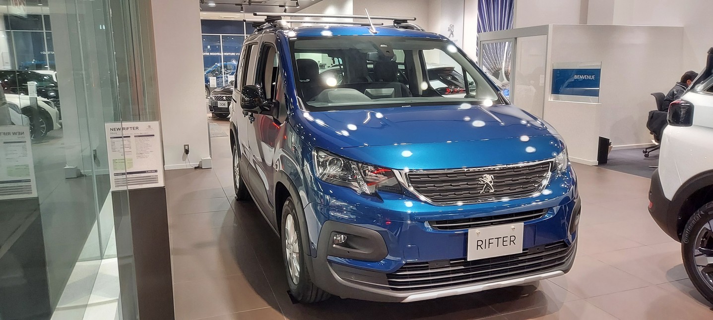 ファミリーカー対決