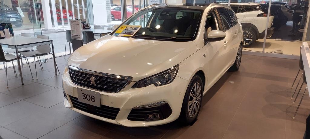 ステーションワゴン