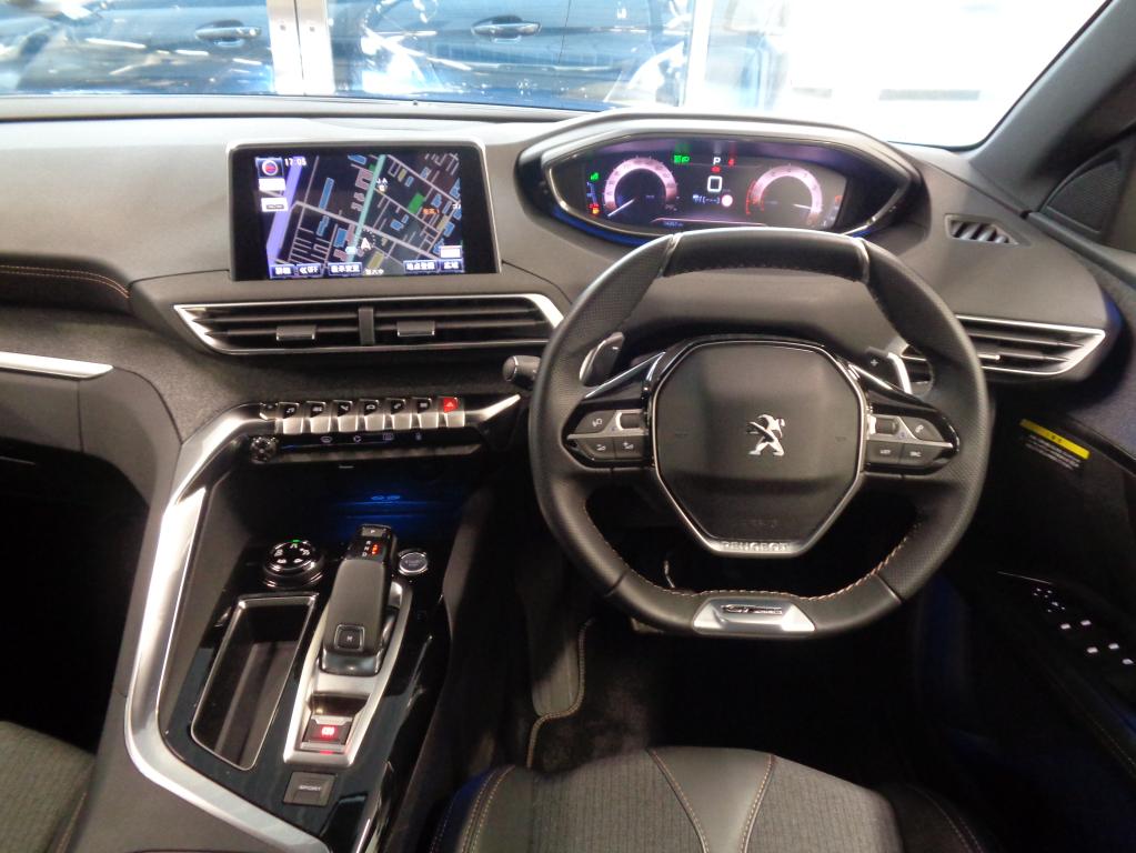 プジョー認定中古車！