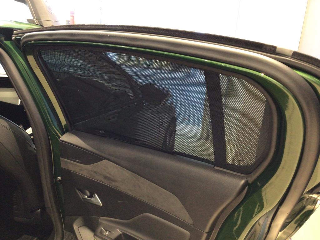 アクセサリー装着！！