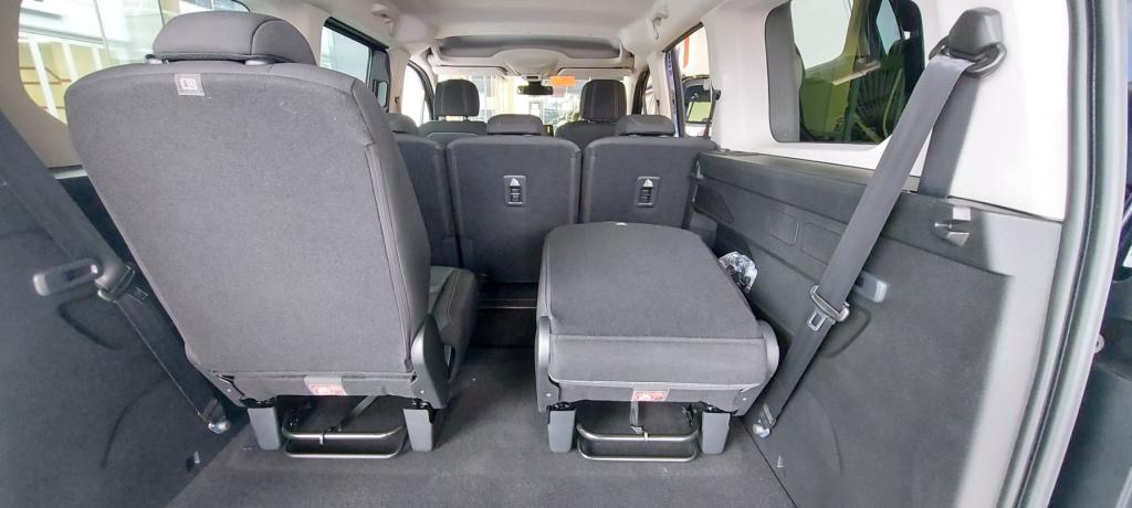 リフターロング３列目