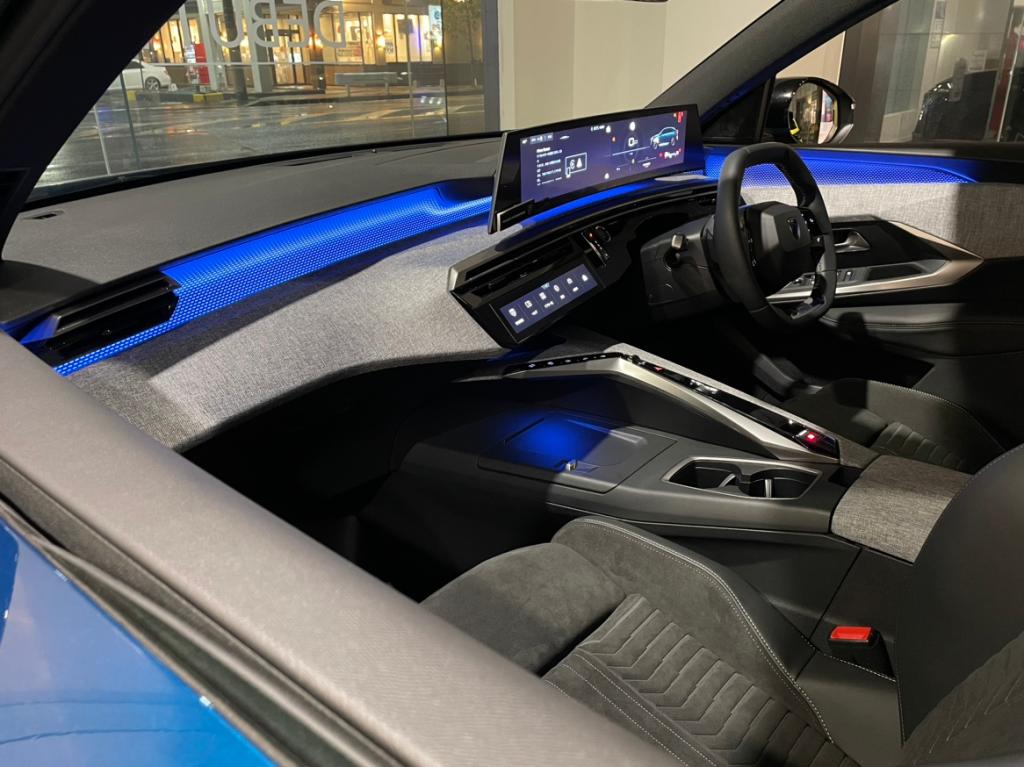 NEW3008ライティング！